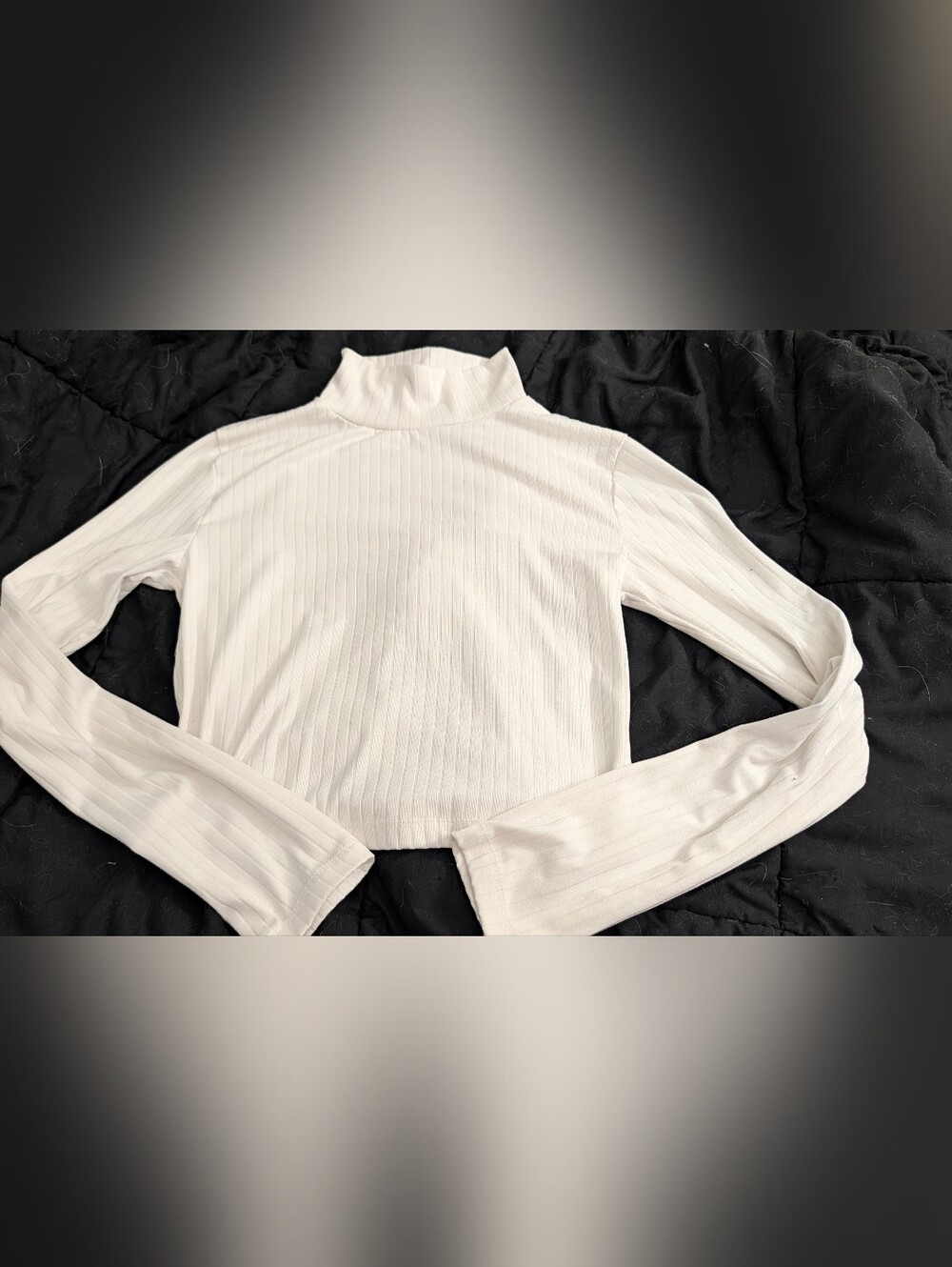 White Ribbed Cropped Mock Neck Long Sleeve Size Small Ardene Perfect Condition